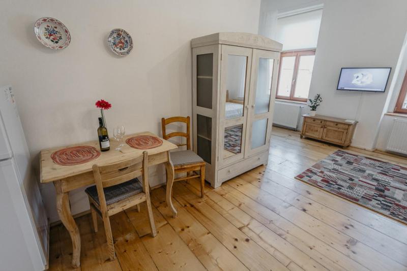 Apartman 3, Suvorovova 158 Cesky Brod Buitenkant foto